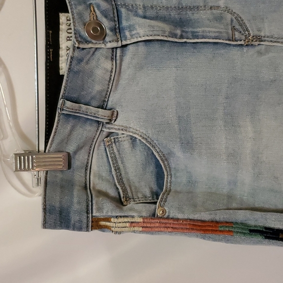 Knox Rose Woman's Mid-Rise Embroidered Ankle Skinny Jeans - Picture 13 of 13